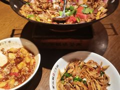 -富正毅三下锅·湘西韵味(天门山索道店)