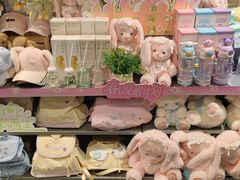 -潮品挚尚(五角场苏宁易购店)