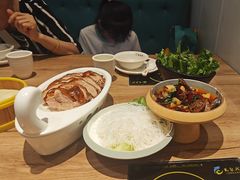 -龙聚德北京烤鸭(沙坪坝华宇A馆店)