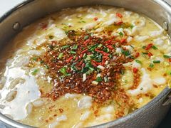 -德林酸菜鱼火锅(南丹店)