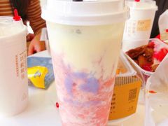 莓莓芝士茉香茶-瑞幸咖啡(武汉摩尔城L2层店)