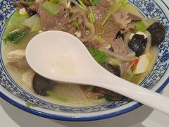 -民族手抓羊肉馆·滩羊手抓·烤全羊