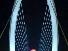 -南京眼步行桥