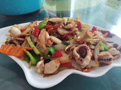 -覃记海鲜美食餐厅