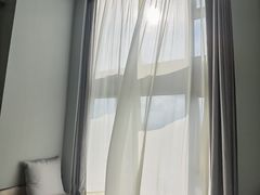 -上海虹桥中心爱琴海亚朵S酒店