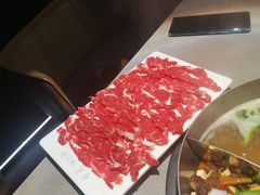 -伴山牛贵州黄牛肉火锅·苗疆非遗艺术餐厅(上海首店)