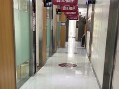-雅悦齿科(顾村公园店)
