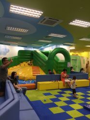 -莫莉幻想儿童乐园(武汉金银潭永旺店)