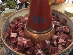 苏尼特极品羔羊肉-毛辣果·贵州红酸汤牛肉火锅(西单店)