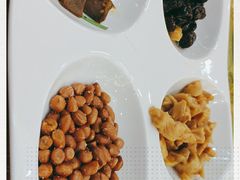 -广西锦华大酒店(南宁朝阳广场地铁站区政府店)