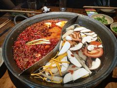 -四小区火锅·巷子里的重庆火锅(花照壁店)