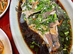-芦茨金富饭庄·25年老字号·专做稻草鸡