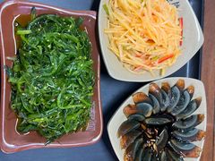 -亮亮面馆(经六路店)
