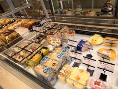 面包甜点陈列柜-米洛克欧洲蛋糕(西南路店)