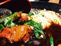 牛肉+肥肠小面-天府小面馆(Emporium)