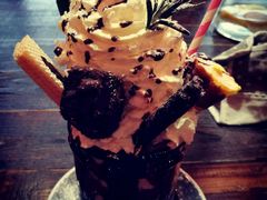 节日狂欢爆炸巧克力-MIKAKU(万达广场上海宝山店)