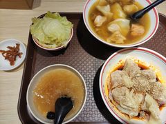 -八二小区抄手(龙湖上城天街店)