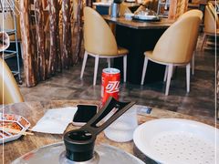 大堂-日进一片海.生腌海鲜火锅.宵夜烧烤(三里屯总店)