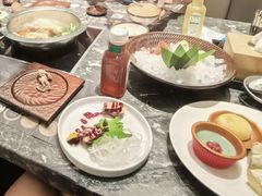 -牛YO寿喜烧·铁板烧和牛火锅自助(市府恒隆店)