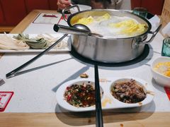 -浪里寻·臻牛养生牛肉火锅(方圆荟店)