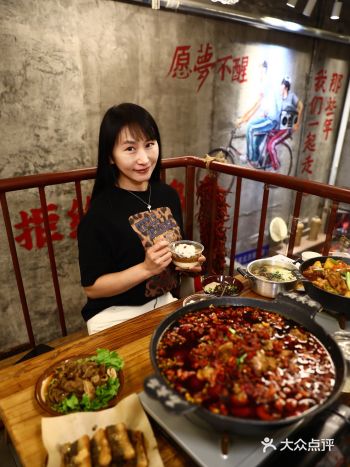 热辣过瘾️️️！火爆成都的【芋儿烧鸡公】真香