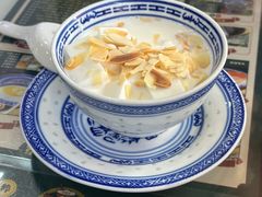 水牛奶杏仁豆腐-广信牛奶甜品世家(台东店)