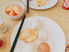 -铂逸梦秦酒店(横店梦幻谷店)
