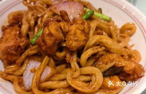 Pan-Fried Pork with Hand-Torn Noodles