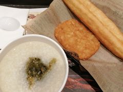 -肯德基(彩云城店)