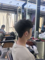 -藤野造型烫发染发