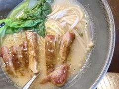 -卡普里披萨·牛扒·下午茶