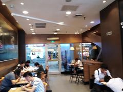 用餐区-肯德基(天津奥城店)