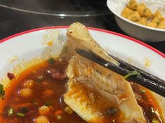 -烧哥美蛙肥肠鱼火锅·十五年社区店