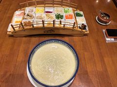 -香麒园·过桥米线·南湖雅宴