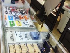 -沫芮眼镜·蔡司·依视路·尼康明月(环创店)