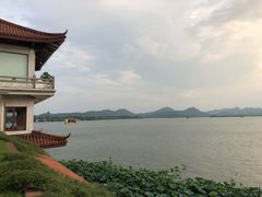 -湖畔居茶楼(湖滨店)
