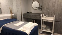 -汐月Health纤体spa中心