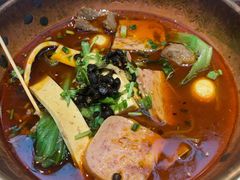 -成都你六姐·牛肉冒菜(上海环宇荟店)