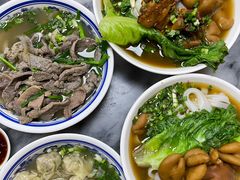 牛腩拼牛利河粉-珍珍小食店(西华路店)