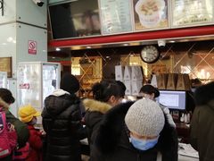 等位区-新侨三宝乐面包店(崇文门店)