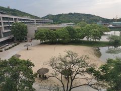 -上海佘山世茂艾美酒店