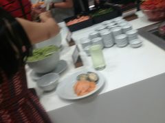-彩虹云霄酒店75层国际自助餐