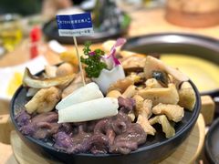 -一朵菌·野生菌探索家火锅(南亚店)