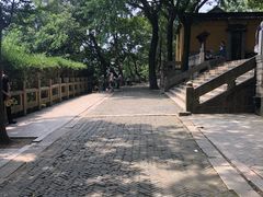 -灵岩山风景区