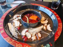 -三江两海老火锅(北京首店)