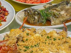 -四川小胡子海鲜(丁村万人海鲜广场店)