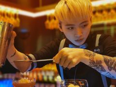-星巴克臻选(上海合生汇1F店)