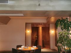 -渝半城经典川粤菜(重庆天地店)