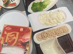 -洞子口重庆鲜货火锅(楚翘城旗舰店)