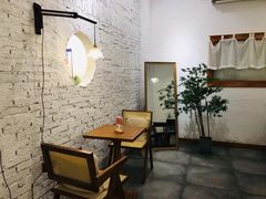 -洛蒂·咖啡与轻食